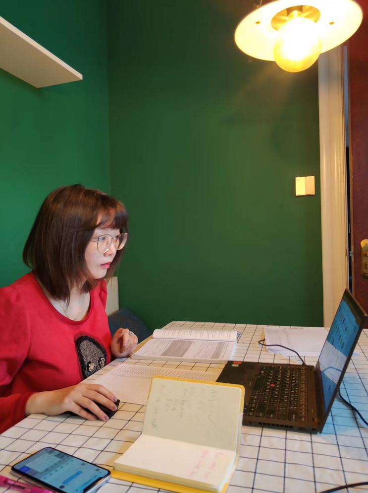 外国语学院沈舒方老师在线讲授《大学英语》.jpg